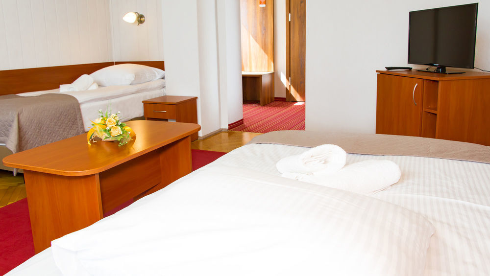 Voco Katowice By Ihg Exterior foto