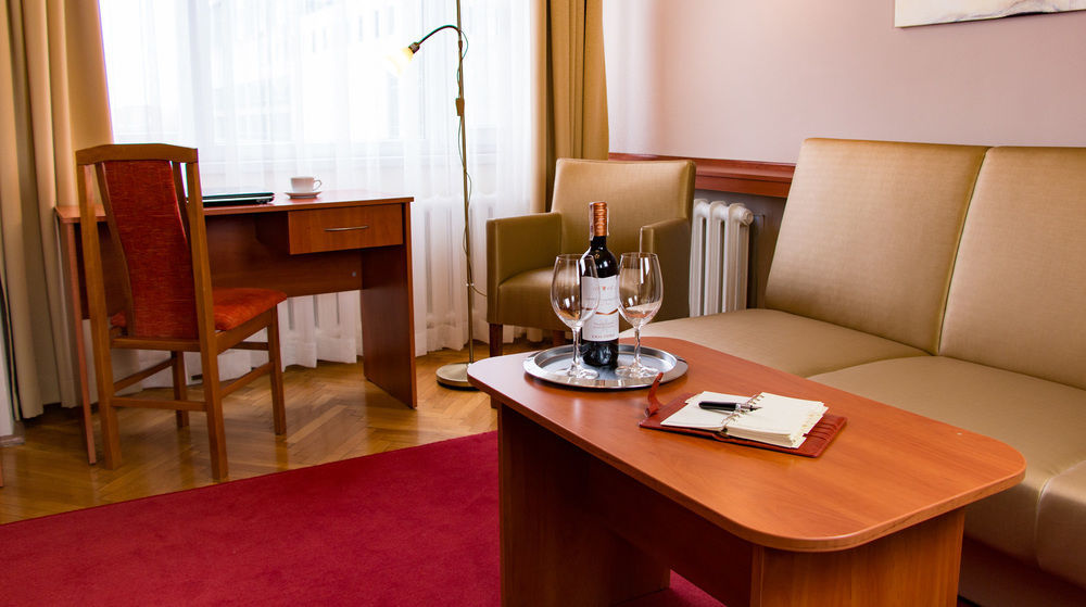 Voco Katowice By Ihg Exterior foto
